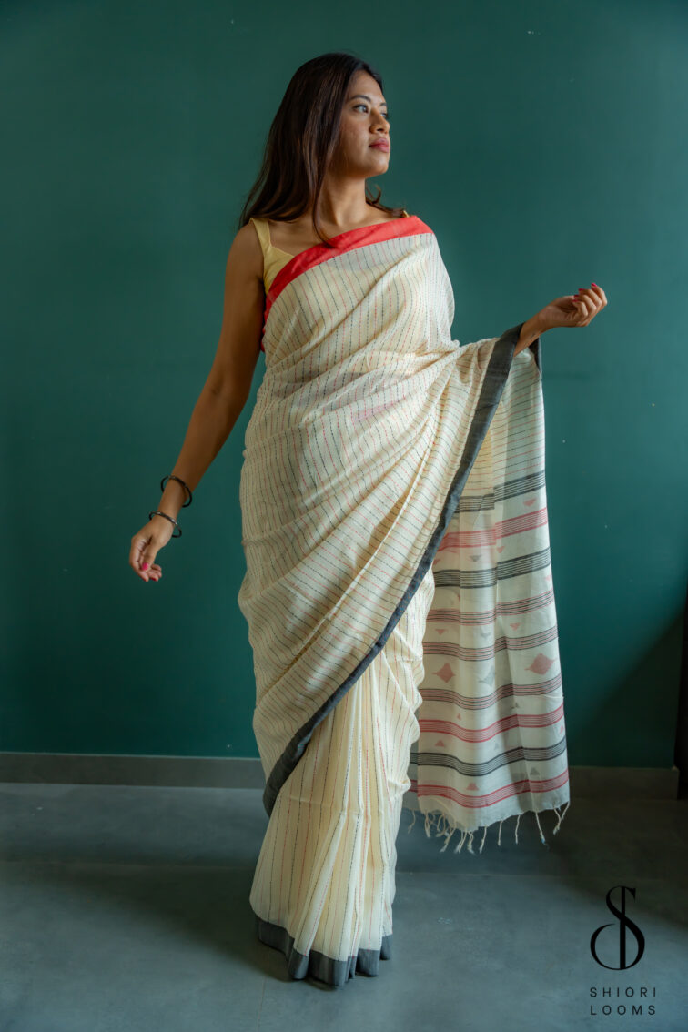 Handwoven Pure cotton saree in Beige with Kantha weave