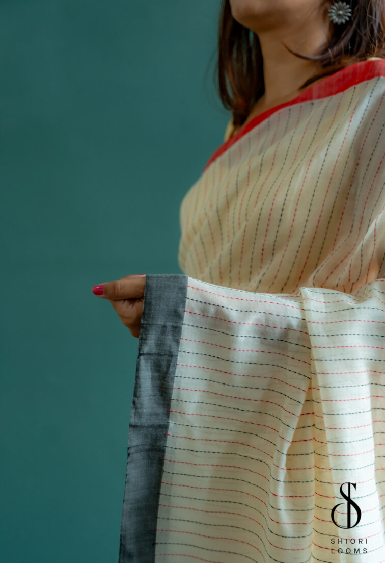 Handwoven Pure cotton saree in Beige with Kantha weave
