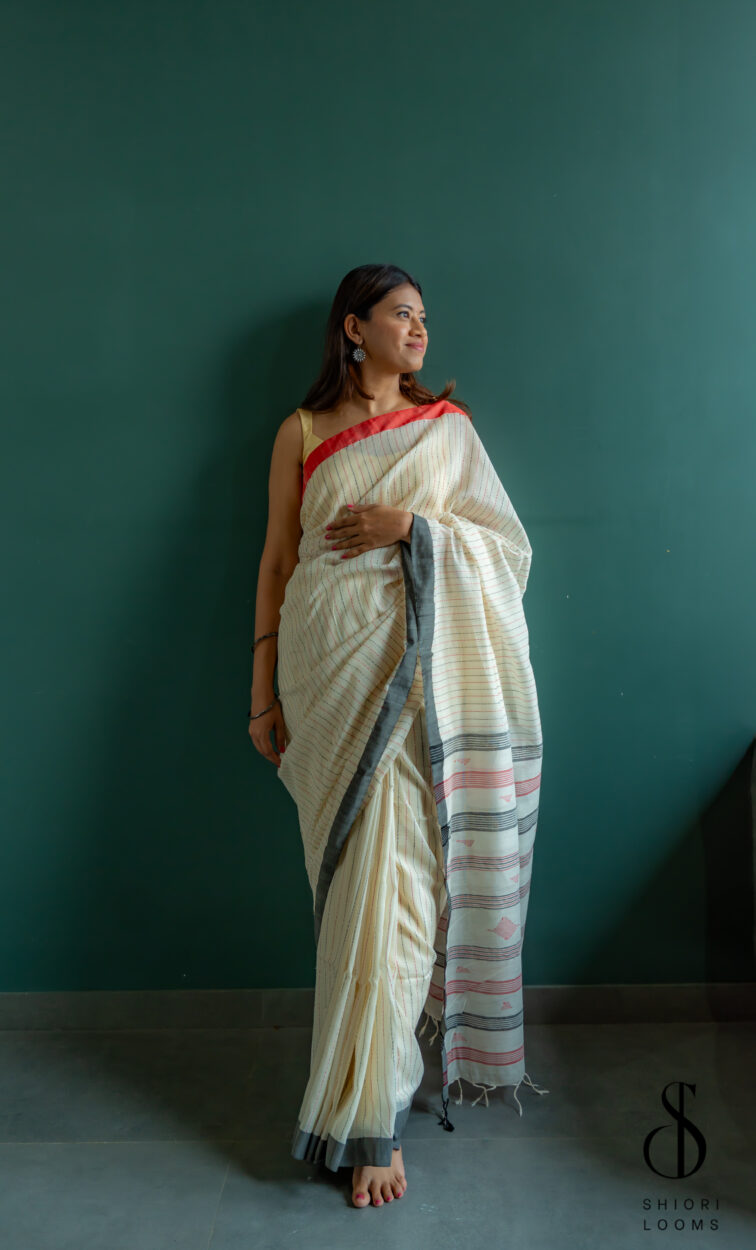 Handwoven Pure cotton saree in Beige with Kantha weave