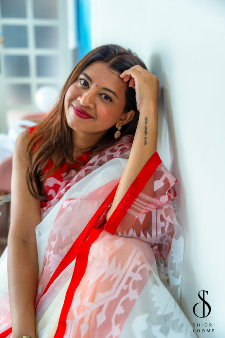Handwoven Red & White Muslin Cotton Saree