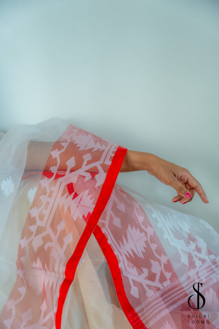 Handwoven Red & White Muslin Cotton Saree