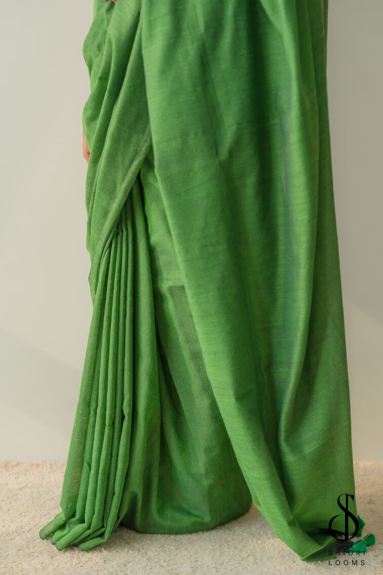 Handwoven Solid Green Cotton Saree