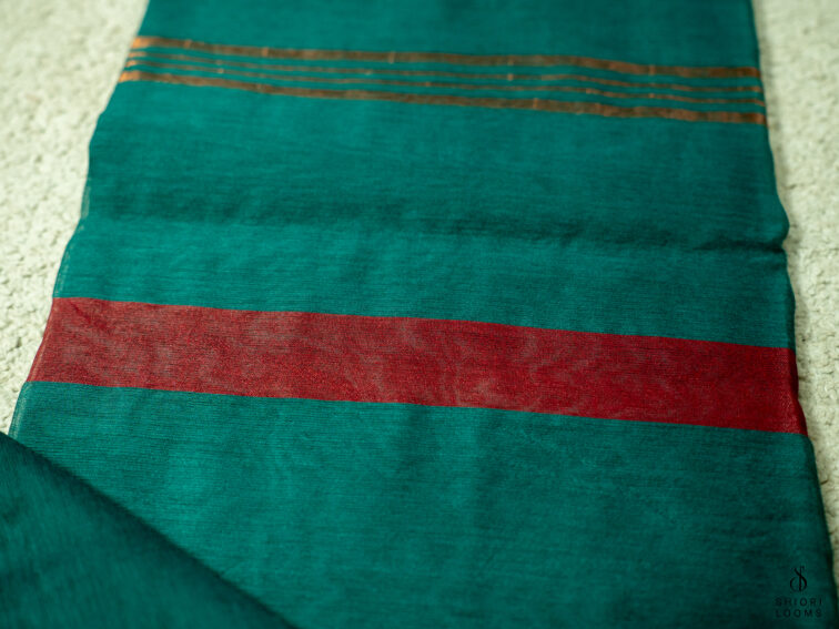 Handwoven Cotton silk saree in Dark Green