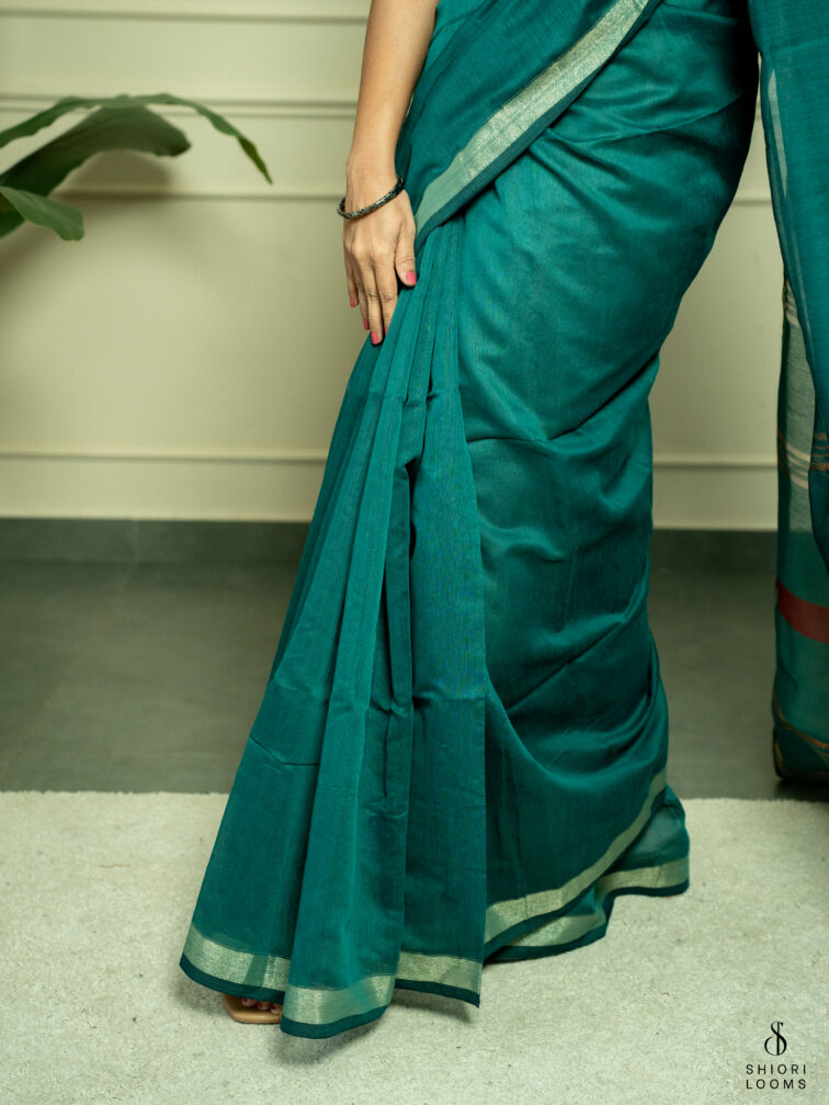 Handwoven Cotton silk saree in Dark Green