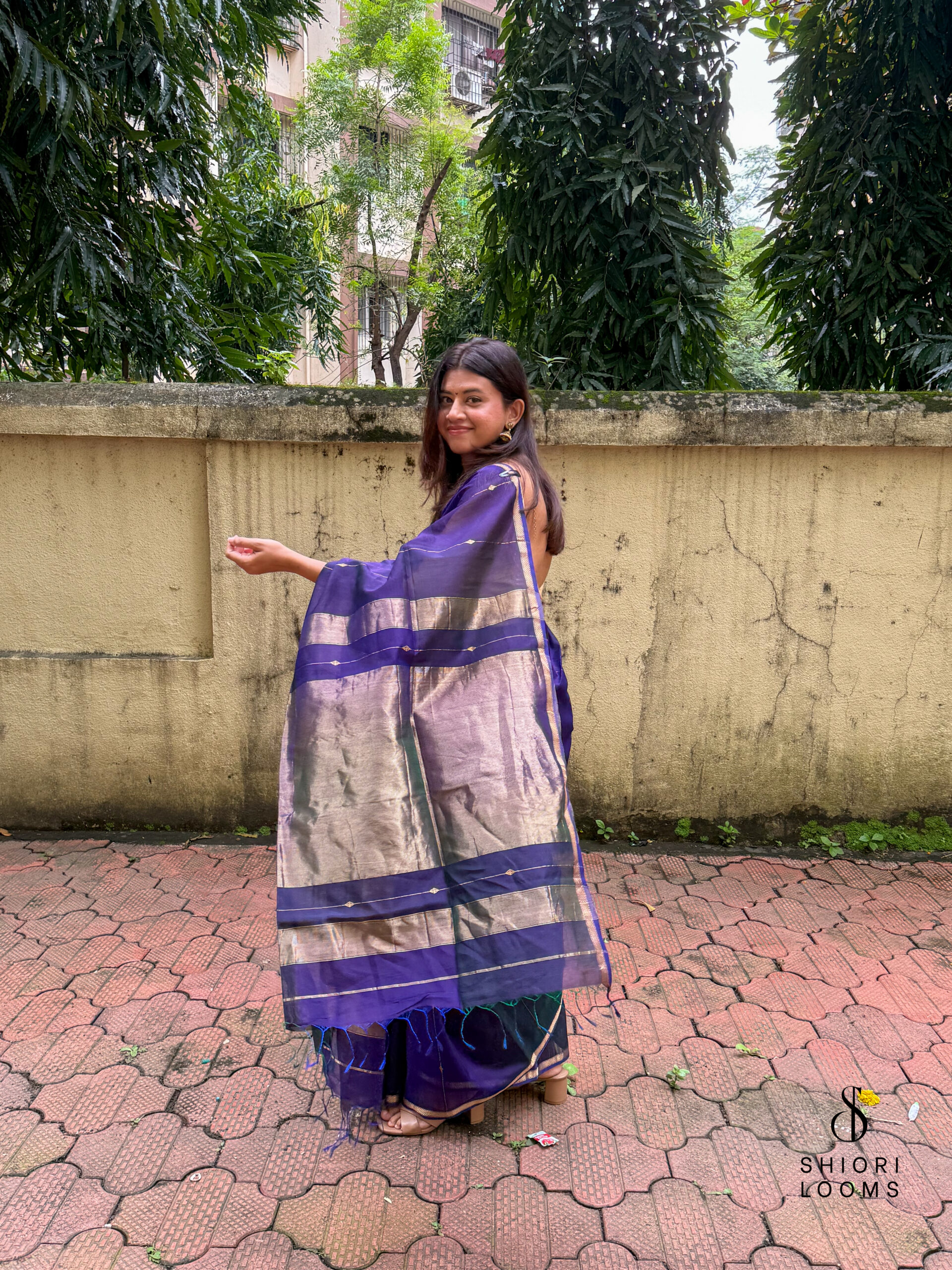 Handwoven Silk Cotton Maheshwari Saree in Violet