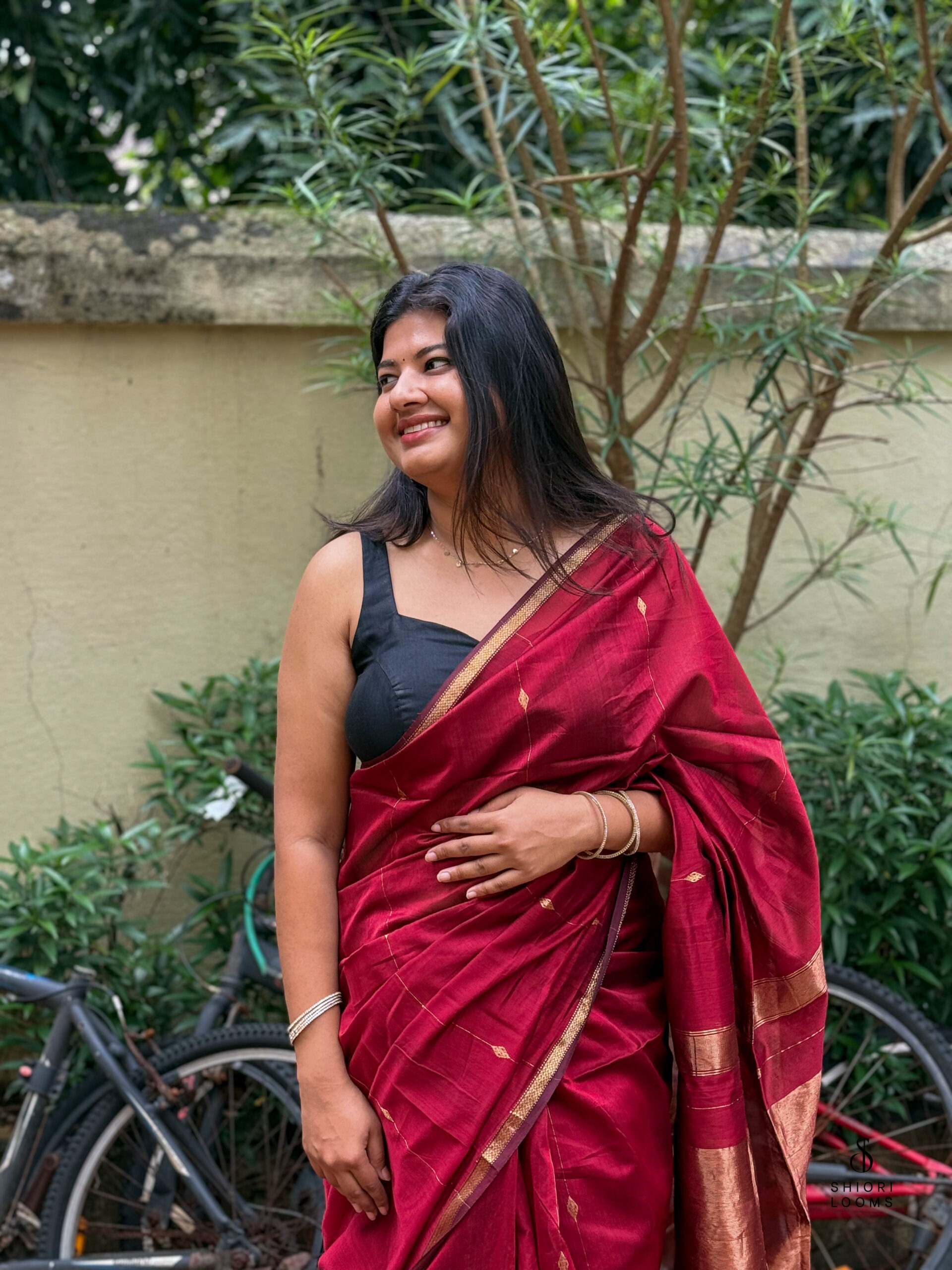 Handwoven Silk Cotton Maheshwari Saree in Maroon