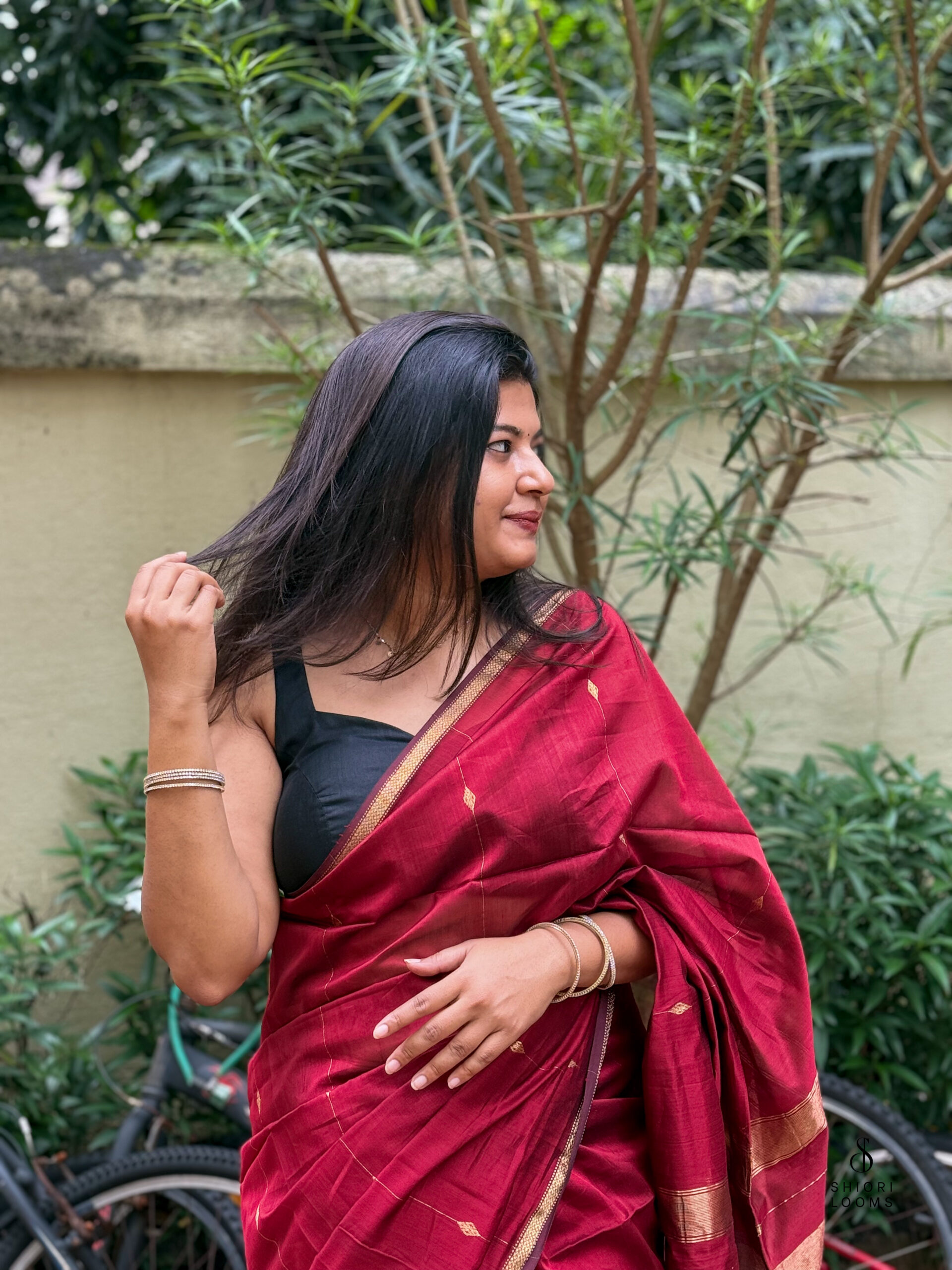 Handwoven Silk Cotton Maheshwari Saree in Maroon
