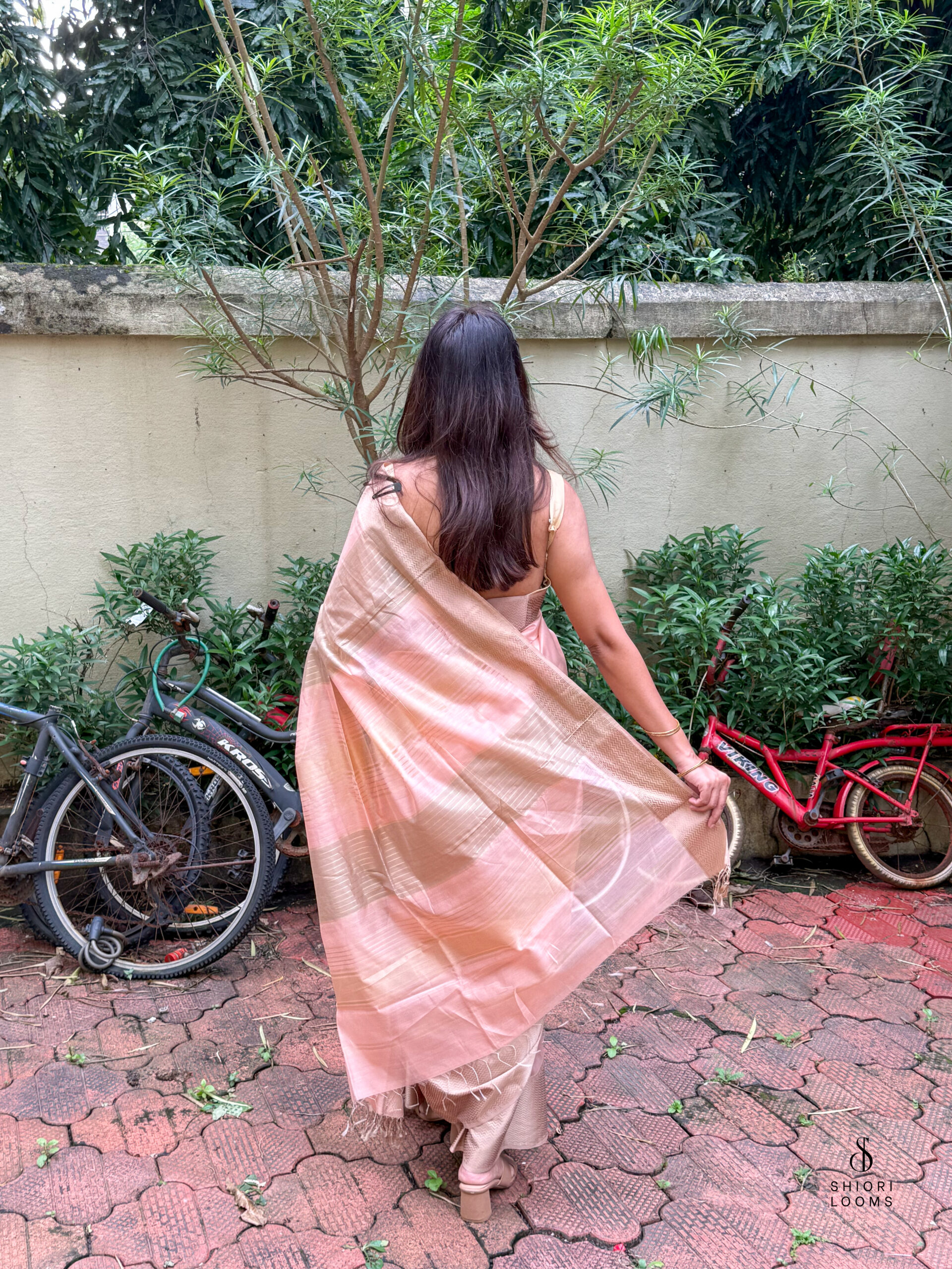 Handwoven Silk Cotton Maheshwari Saree in Pink