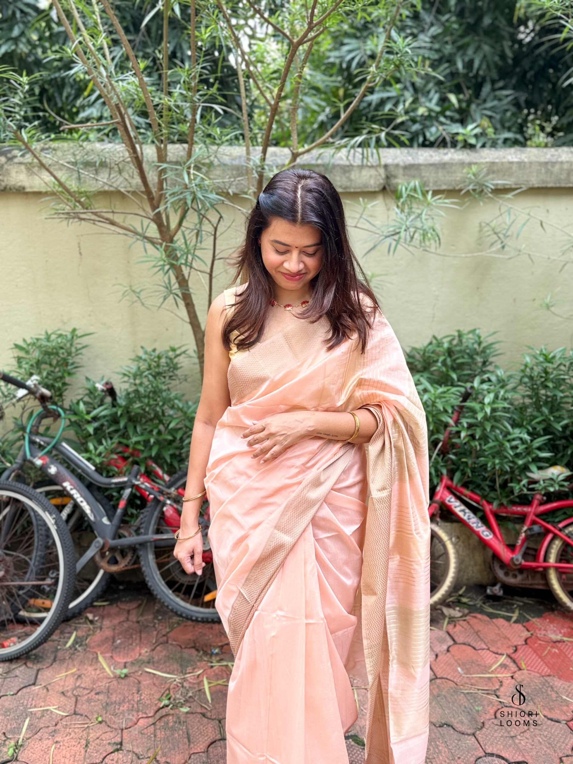 Handwoven Silk Cotton Maheshwari Saree in Pink