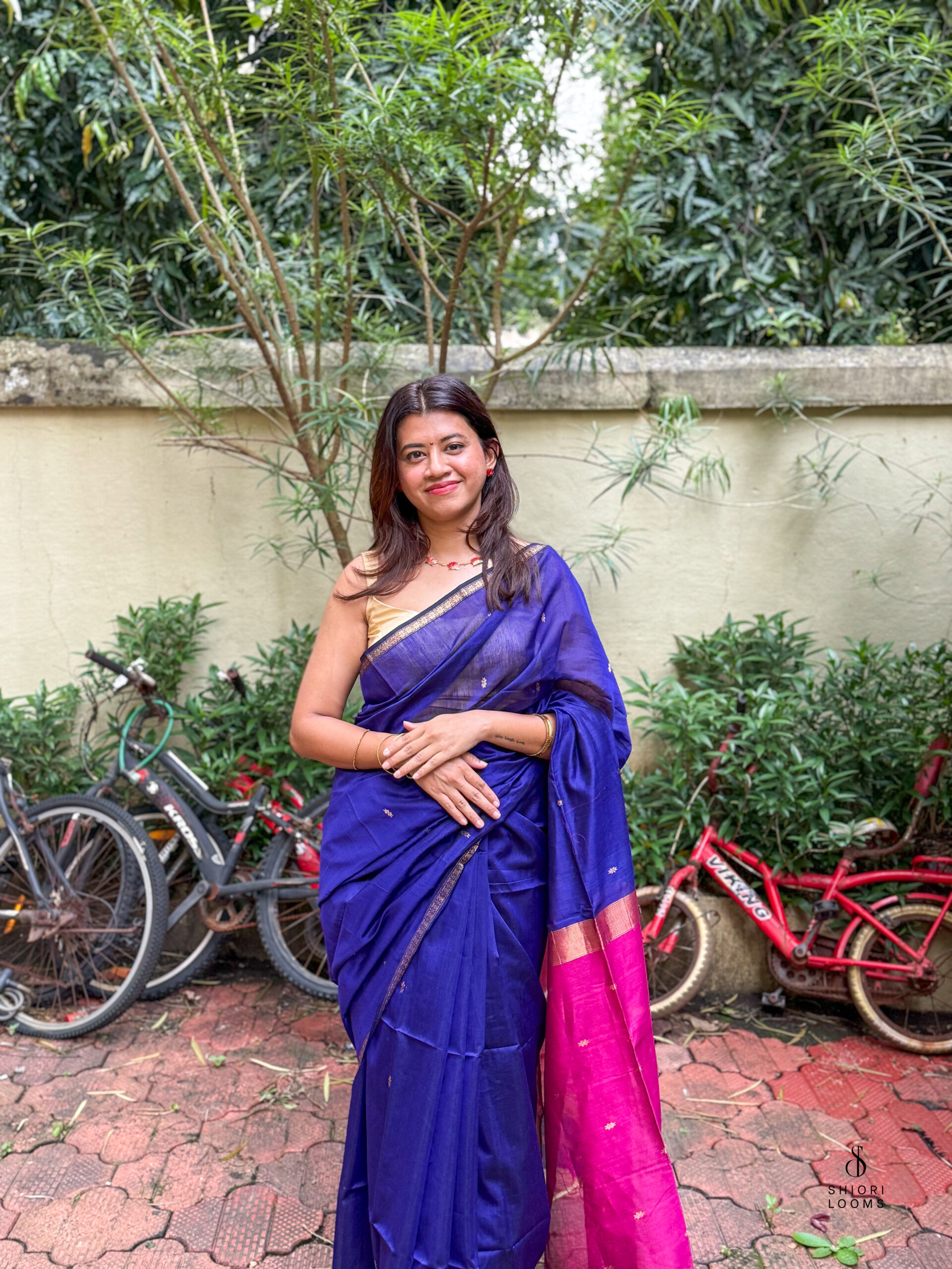 Handwoven Silk Cotton Maheshwari Saree in Violet with pink pallu