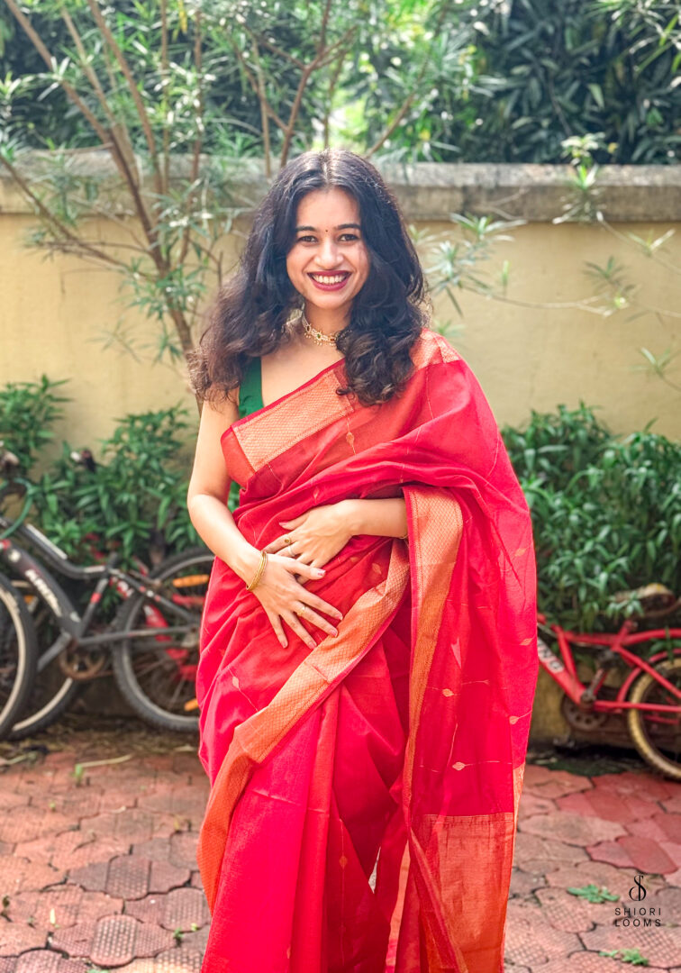 Handwoven Silk Cotton Maheshwari Saree in Shaded Red