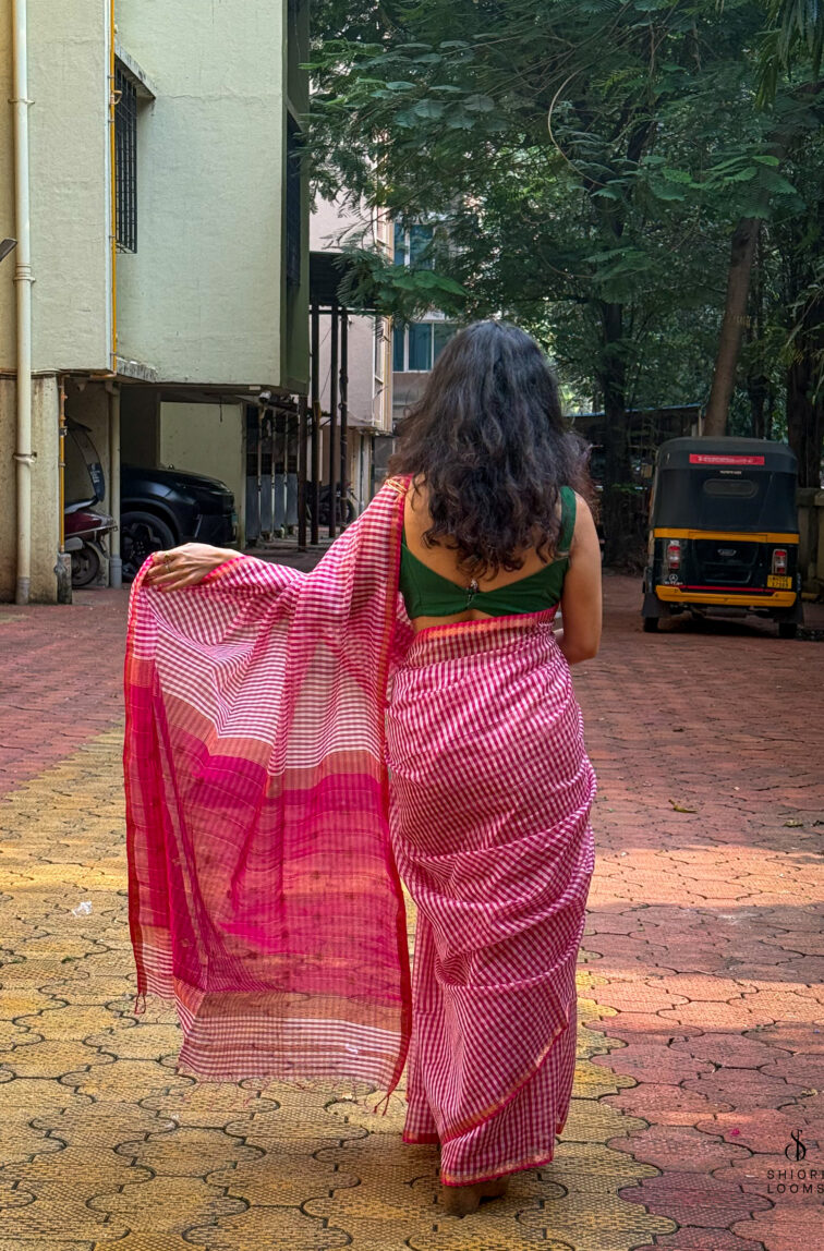 Handwoven Silk Cotton Maheshwari Saree in Pink and White Checks