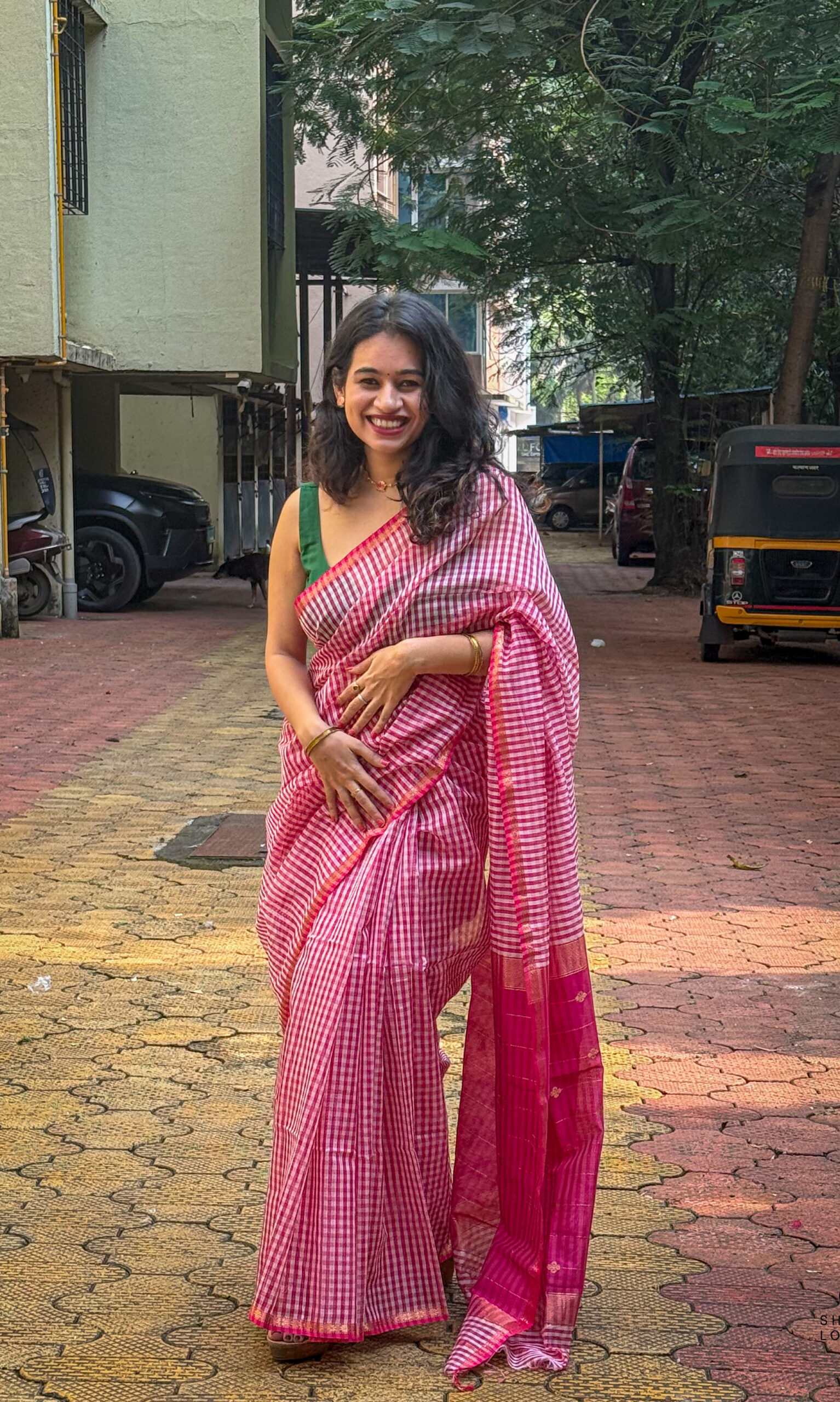 Handwoven Silk Cotton Maheshwari Saree in Pink and White Checks