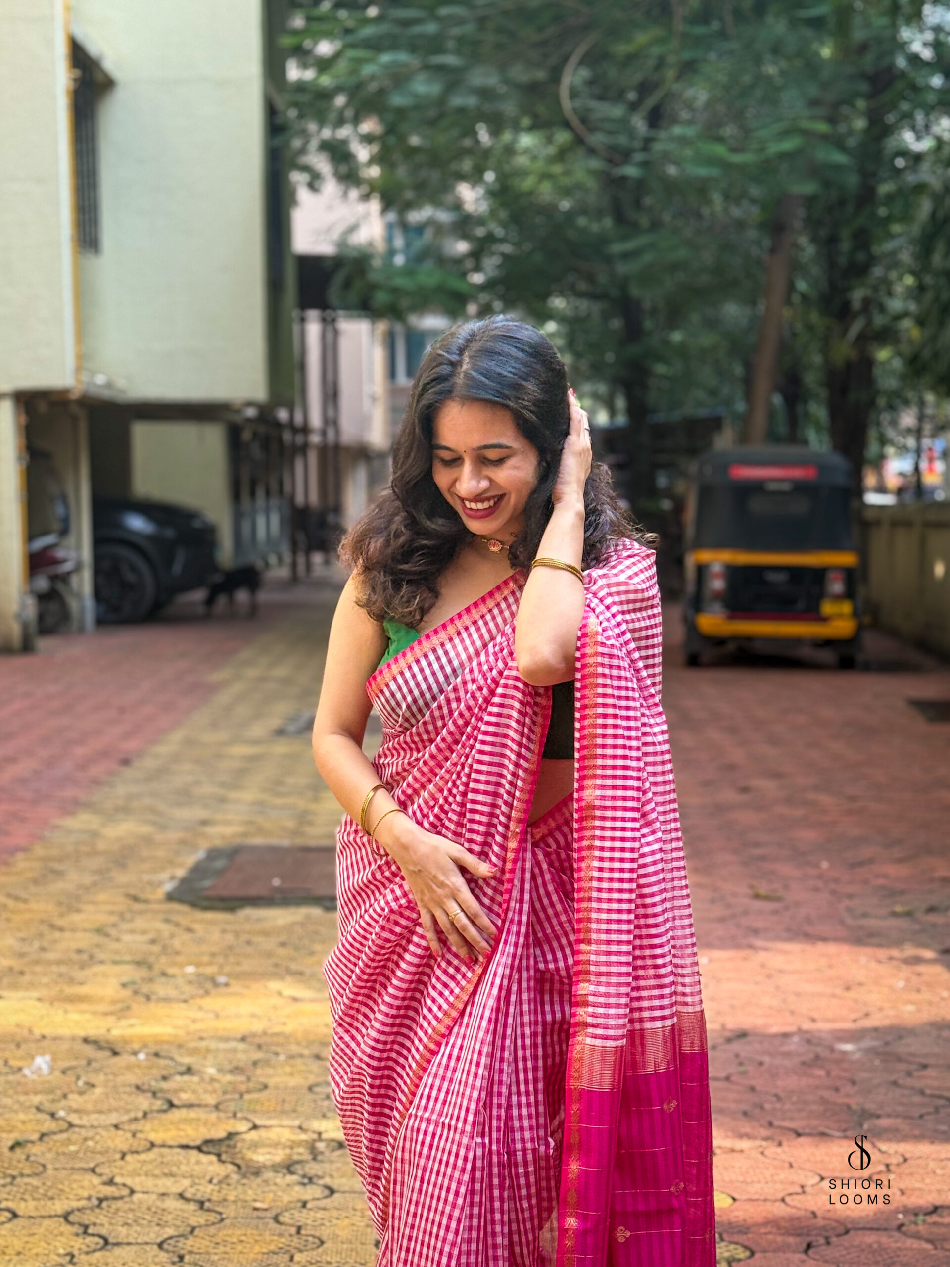 Handwoven Silk Cotton Maheshwari Saree in Pink and White Checks