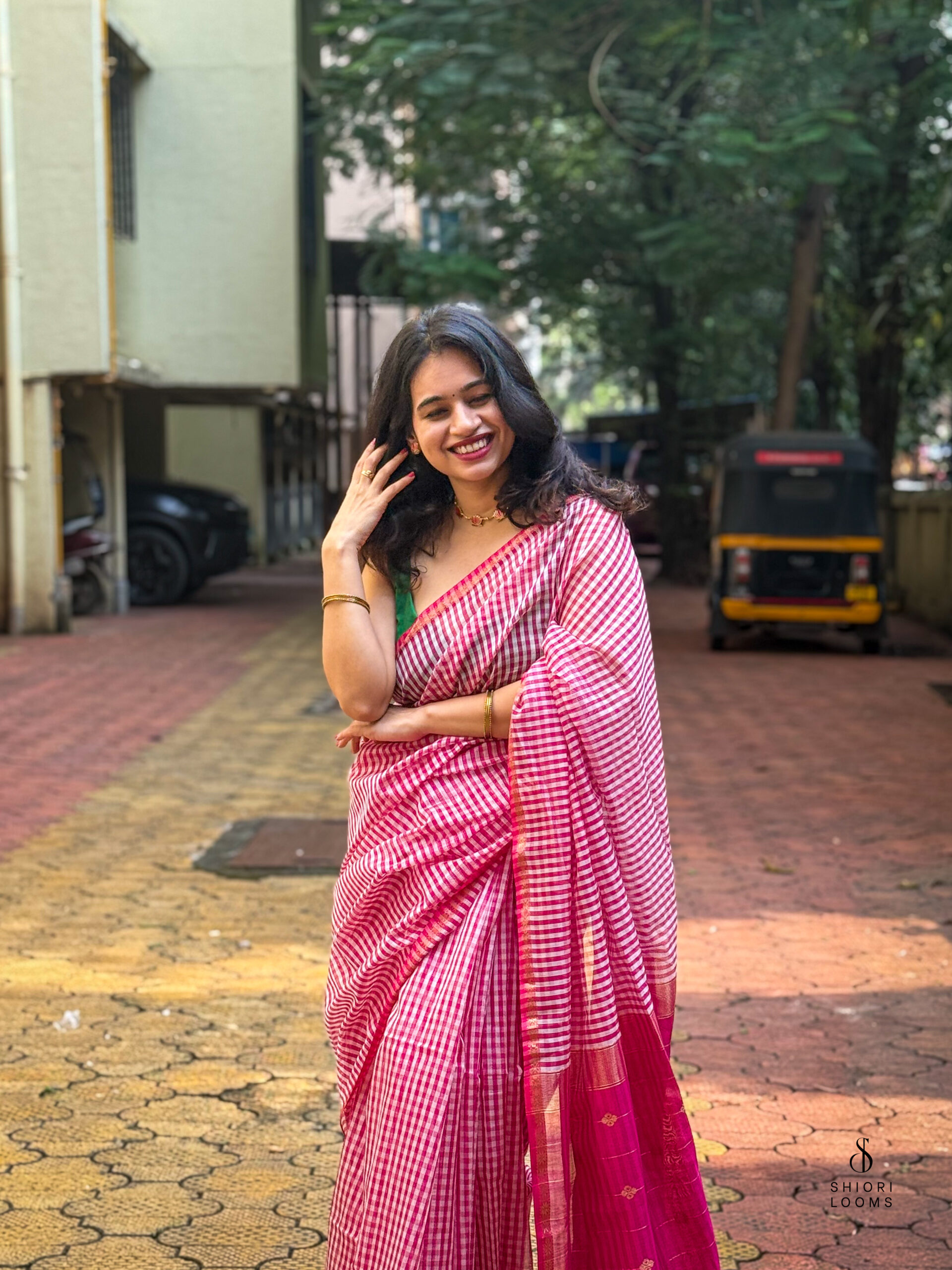 Handwoven Silk Cotton Maheshwari Saree in Pink and White Checks