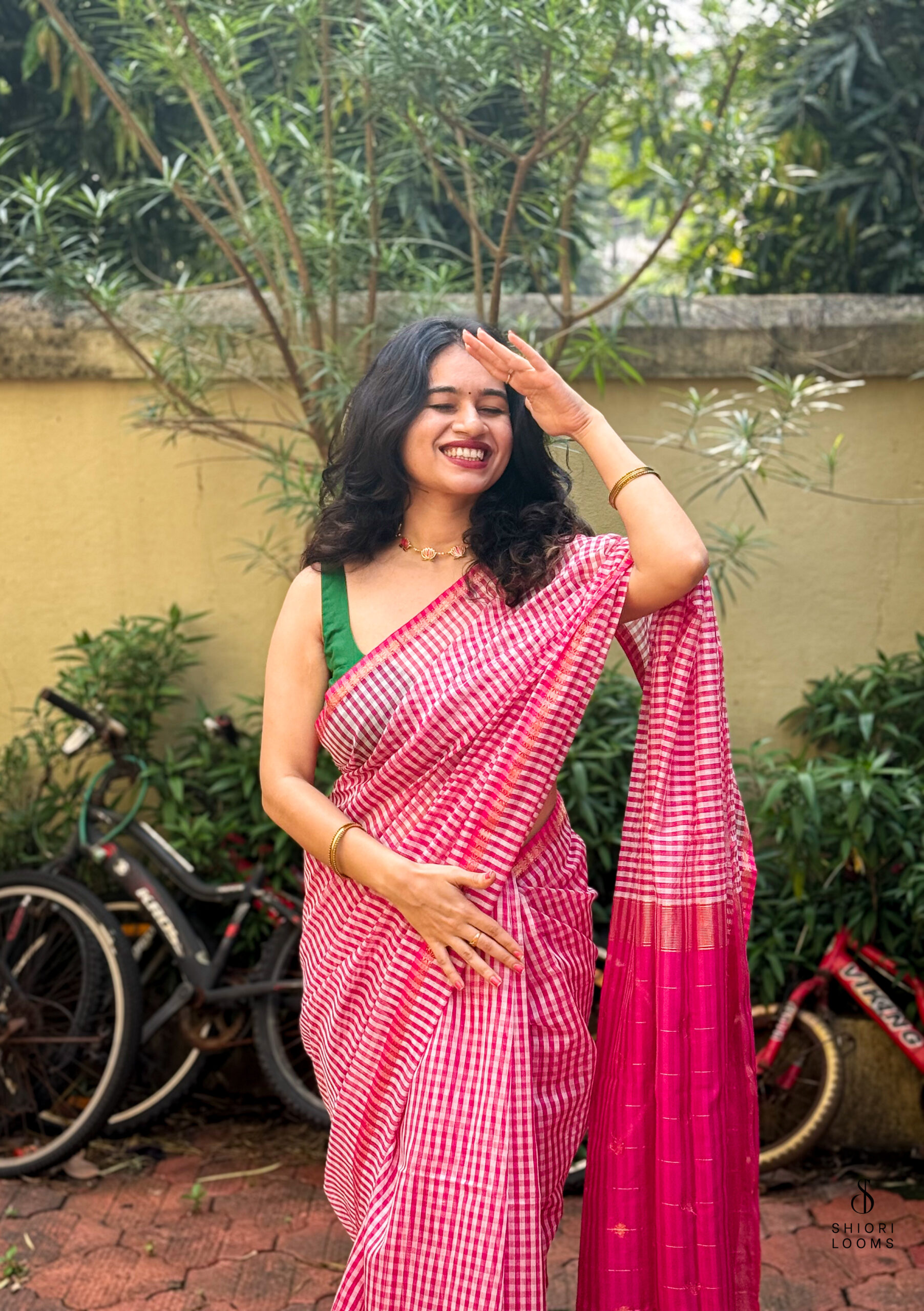 Handwoven Silk Cotton Maheshwari Saree in Pink and White Checks