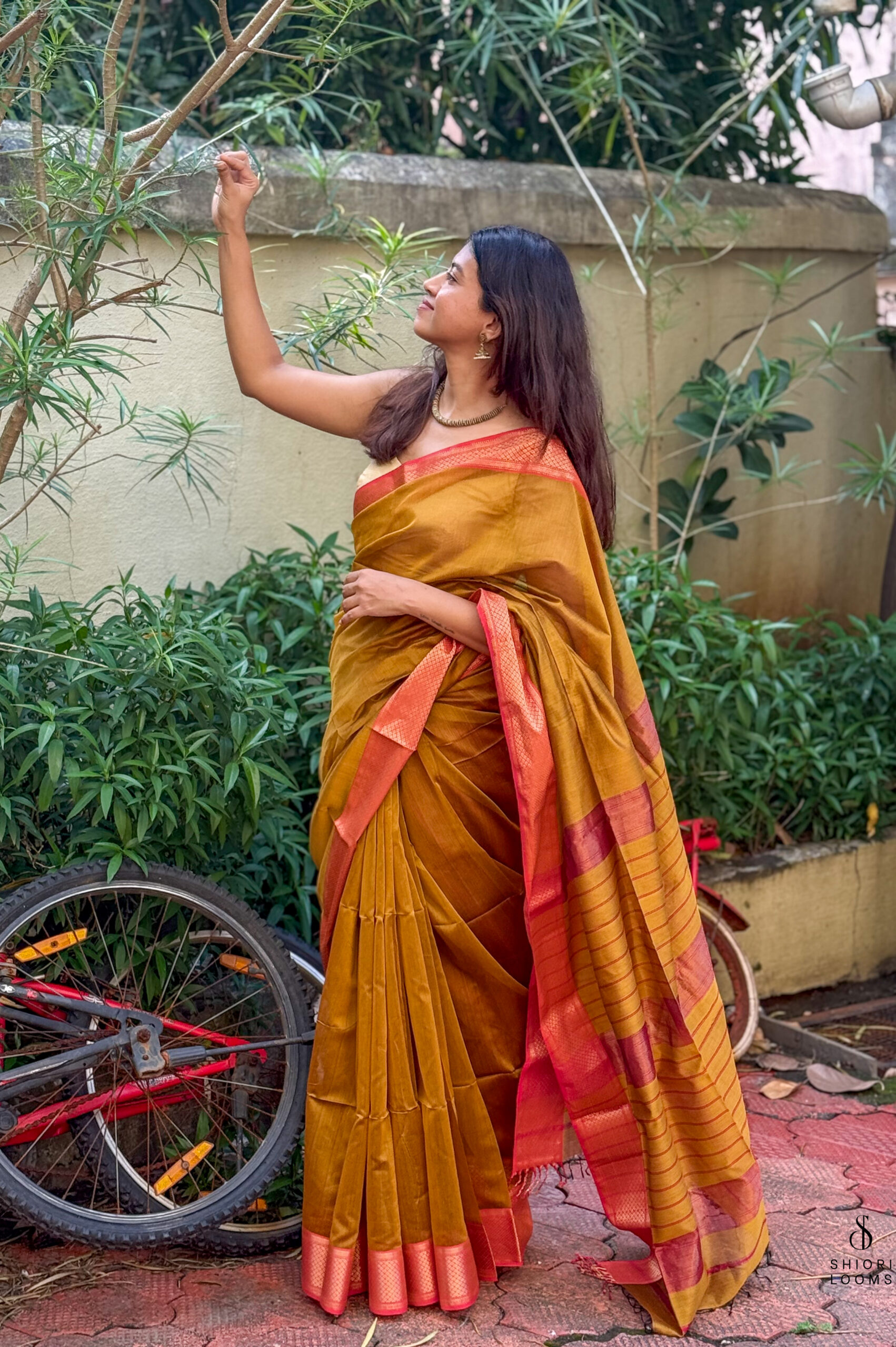 Handwoven Silk Cotton Maheshwari Saree in Mustard