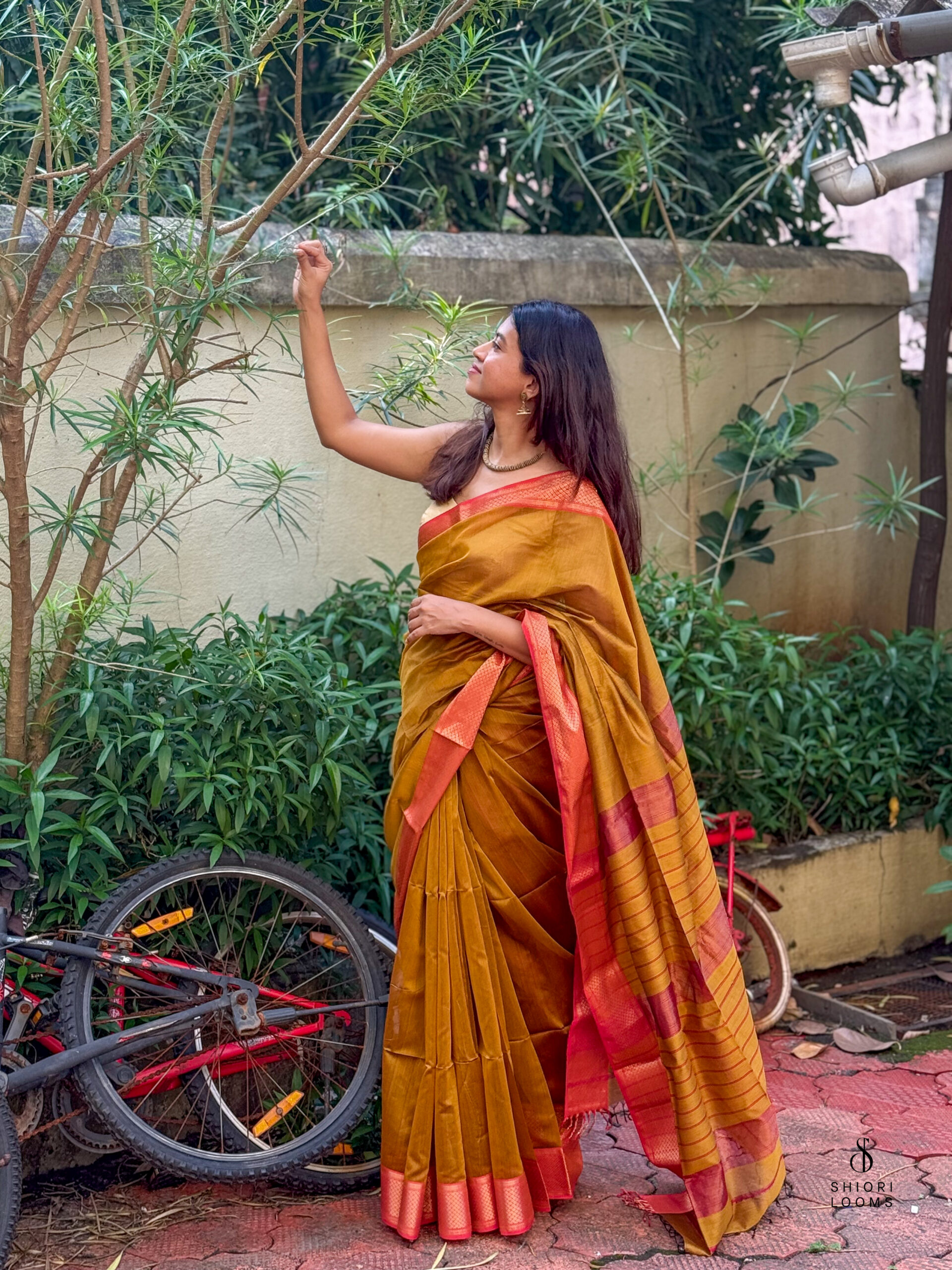 Handwoven Silk Cotton Maheshwari Saree in Mustard