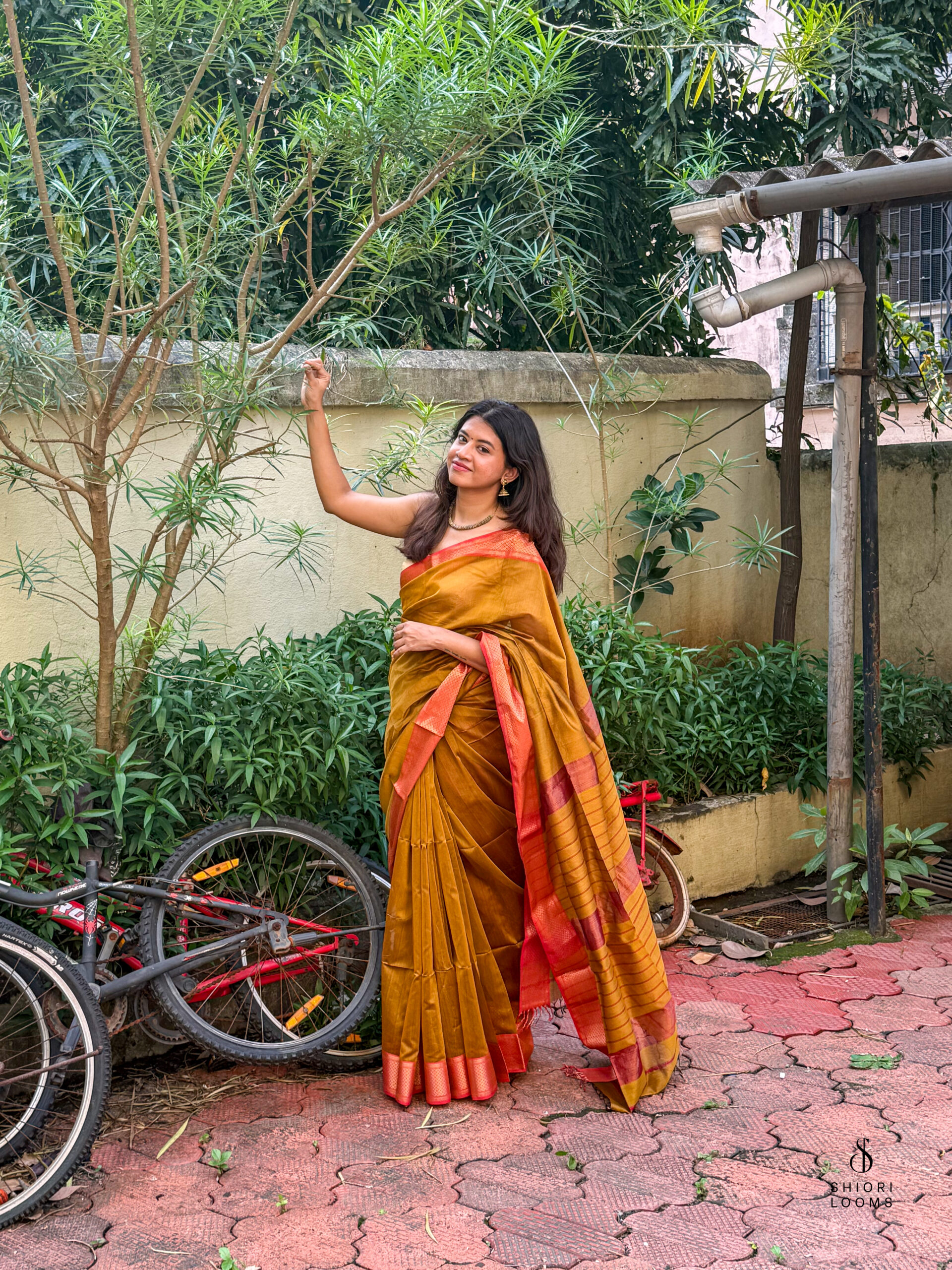 Handwoven Silk Cotton Maheshwari Saree in Mustard