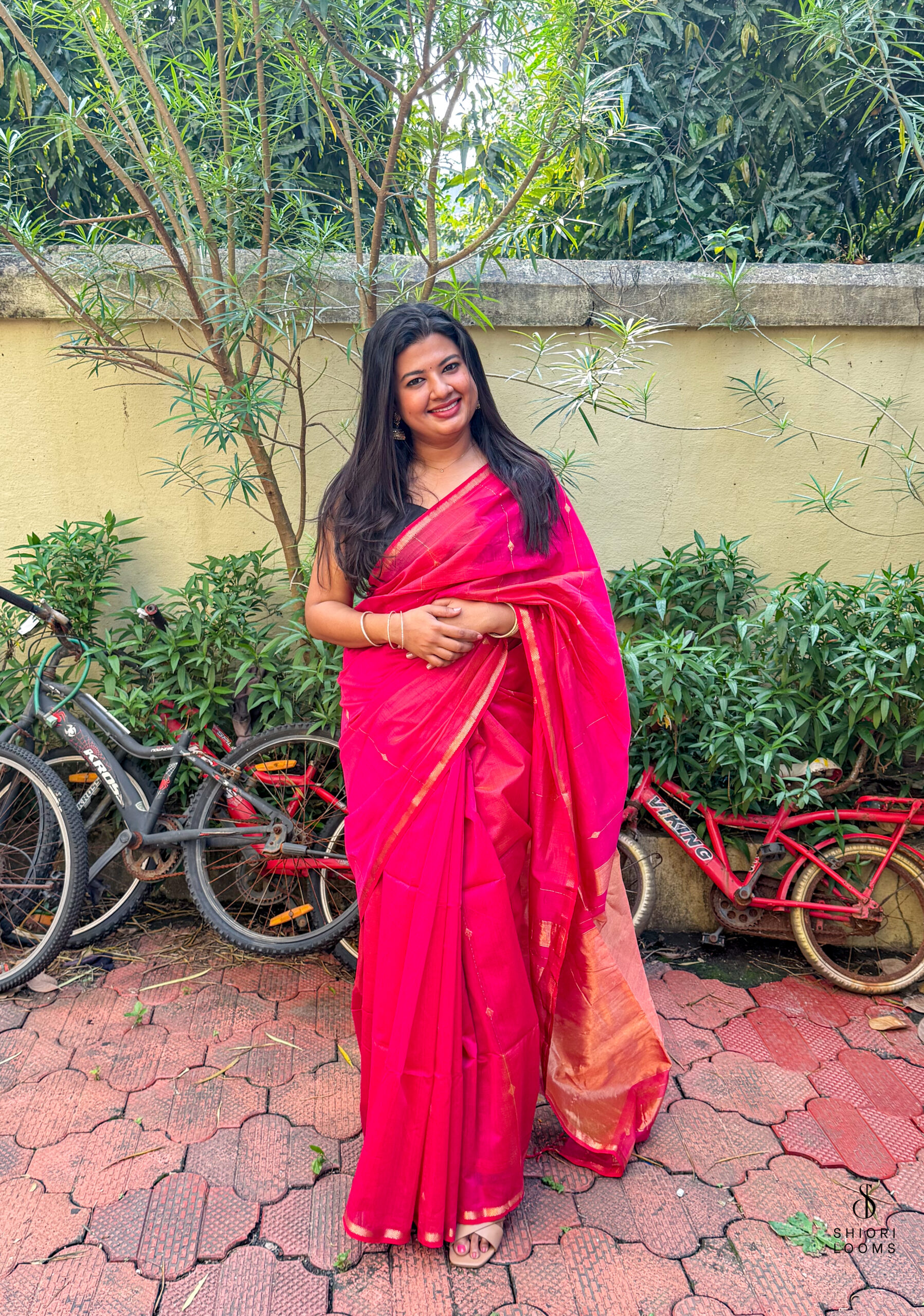 Handwoven Silk Cotton Maheshwari Saree in Shaded Pink