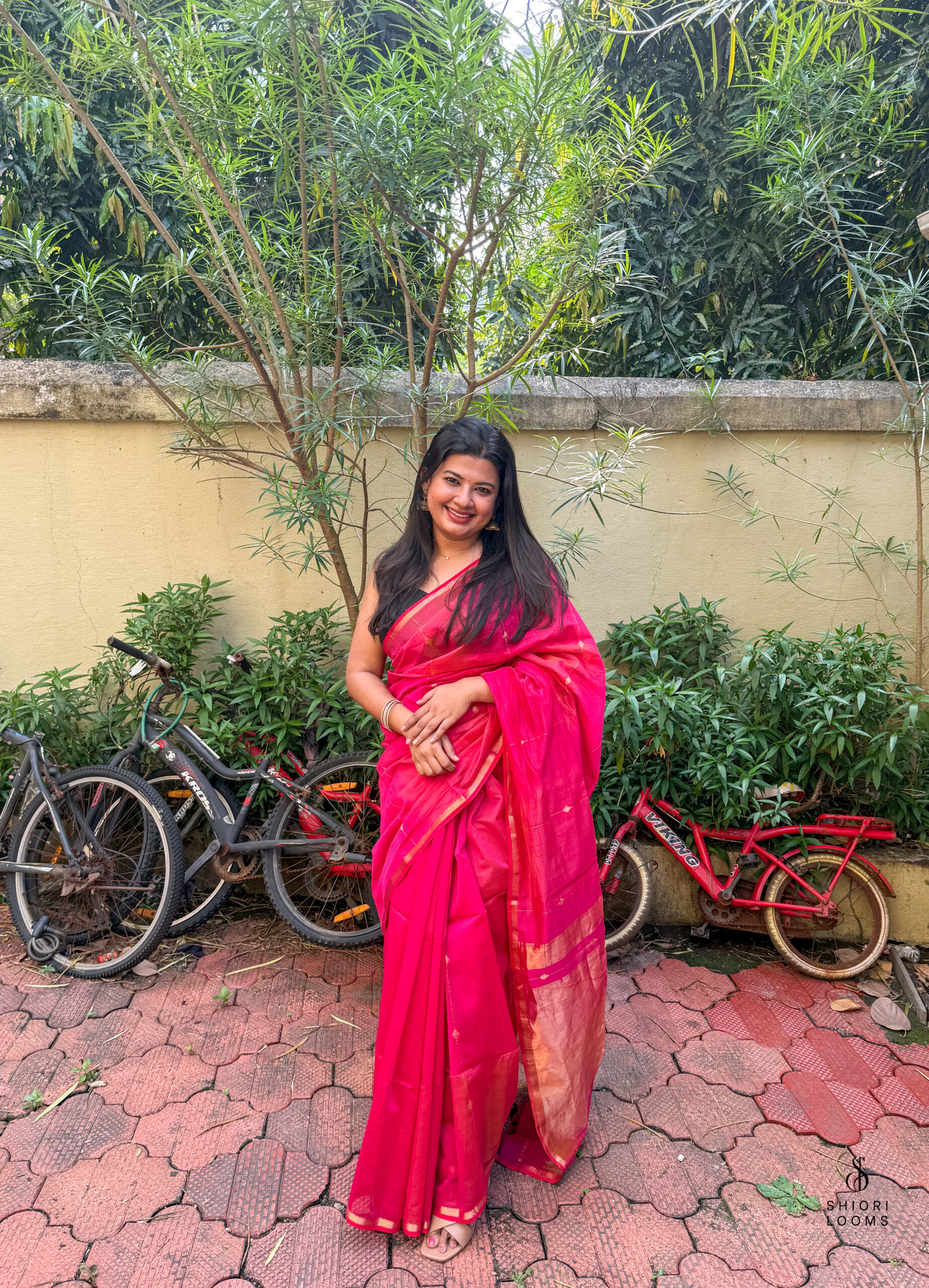 Handwoven Silk Cotton Maheshwari Saree in Shaded Pink
