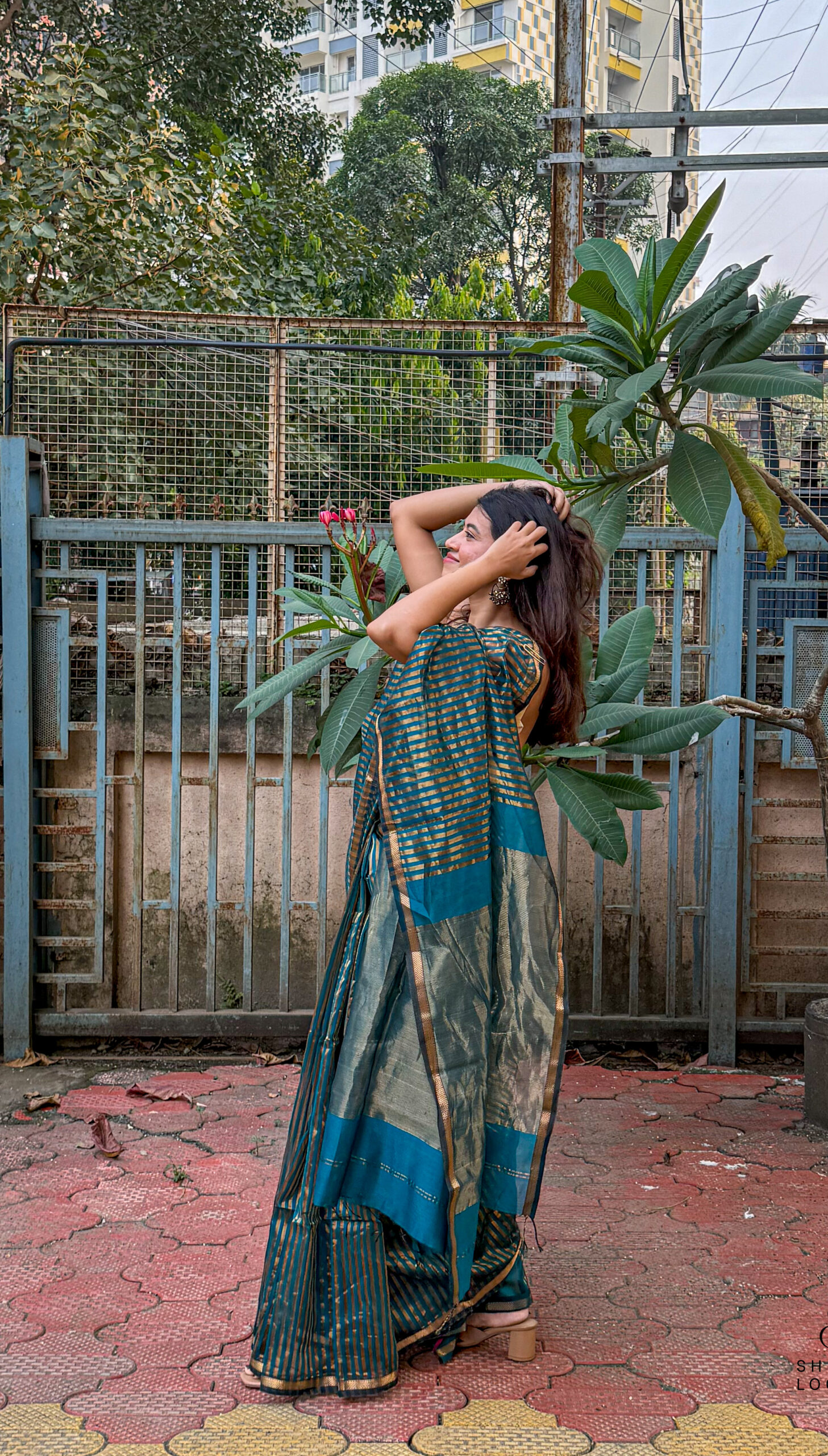 Handwoven Silk Cotton Maheshwari Saree in Peacock Blue with Tissue Stripes