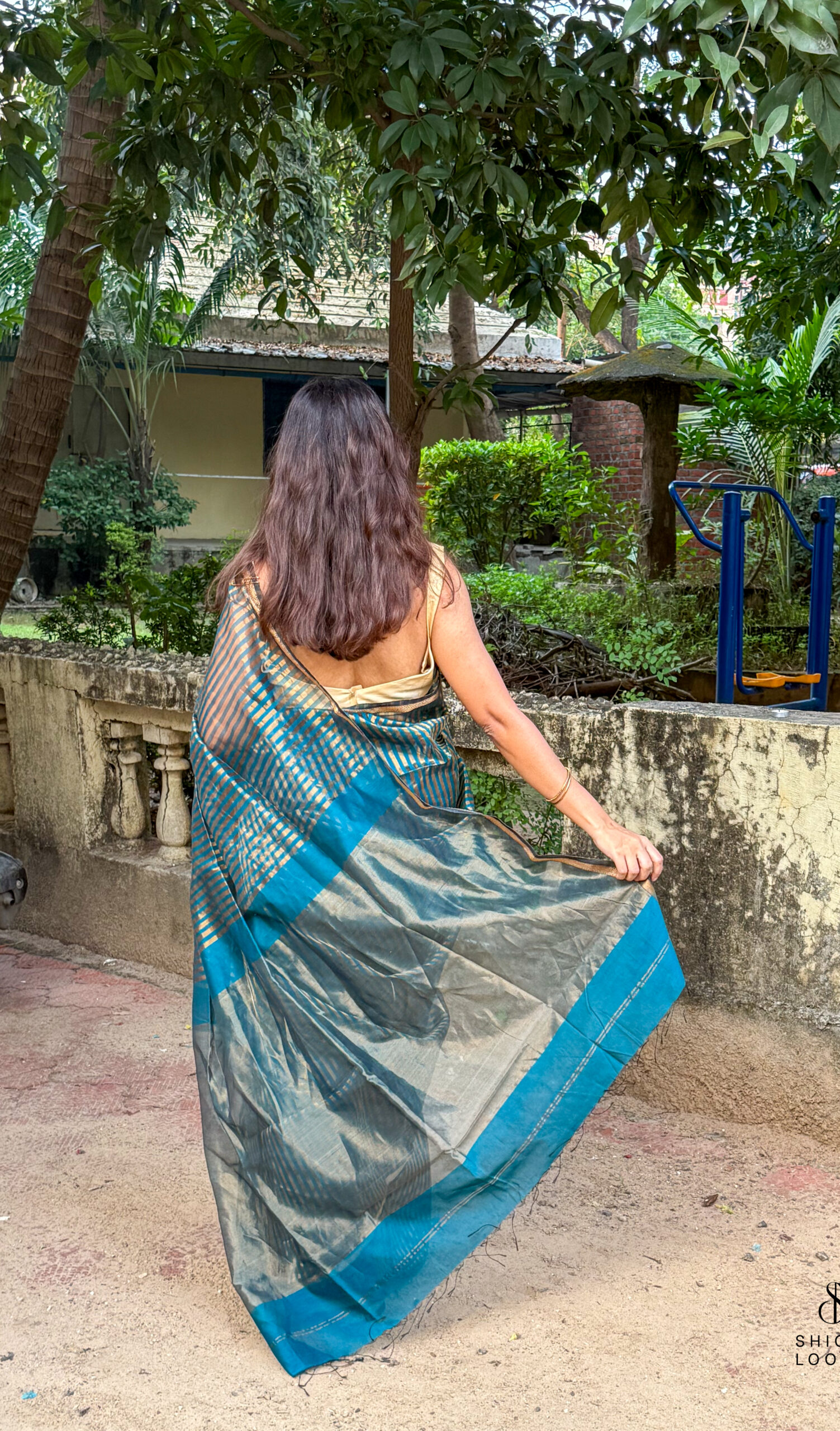 Handwoven Silk Cotton Maheshwari Saree in Peacock Blue with Tissue Stripes
